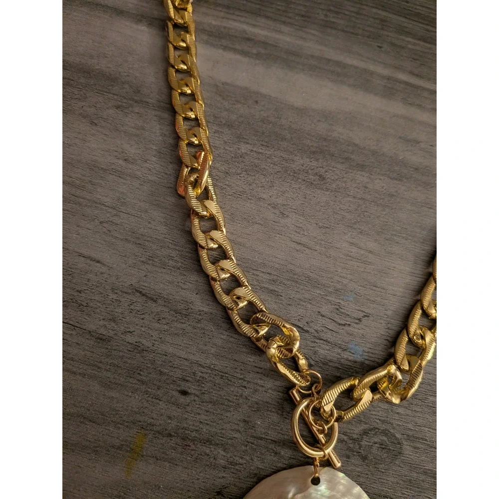 Gold Curb Chain Necklace Large Faux Abalone Shell Pendant Toggle Clasp